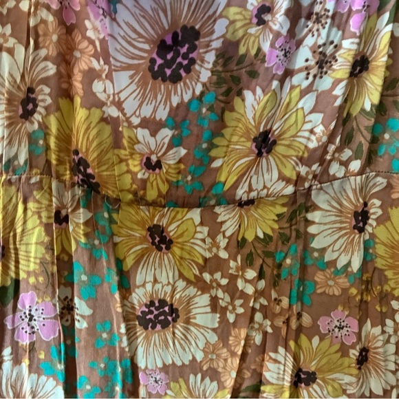 🆕Liberty Love Spaghetti Strap Cut Out Flowy Floral Maxi Sundress L🆕 - Picture 9 of 13